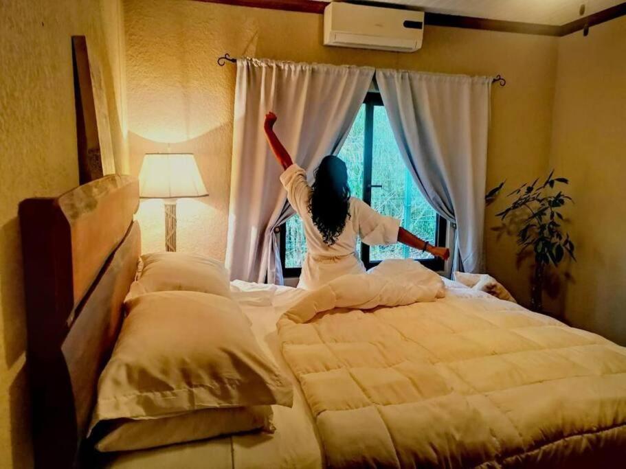 Vive Utila - Bed & Breakfast Extérieur photo