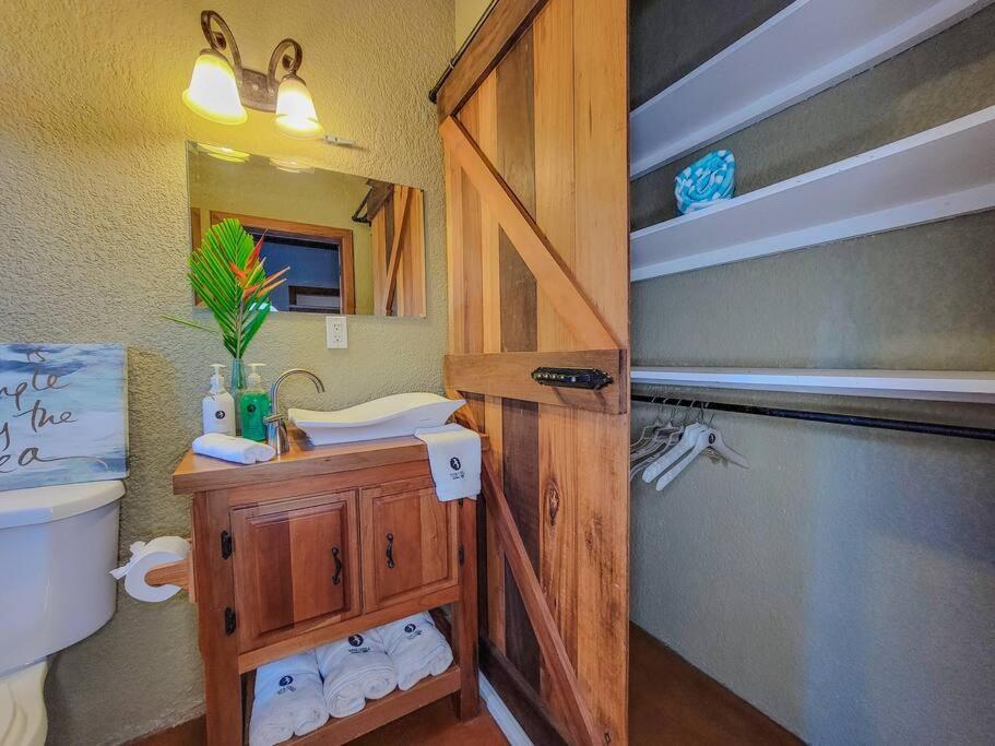 Vive Utila - Bed & Breakfast Extérieur photo